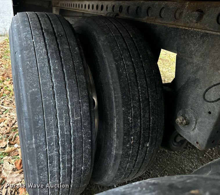 image for item DT2236 2021 Kentucky Trailer  dry van trailer