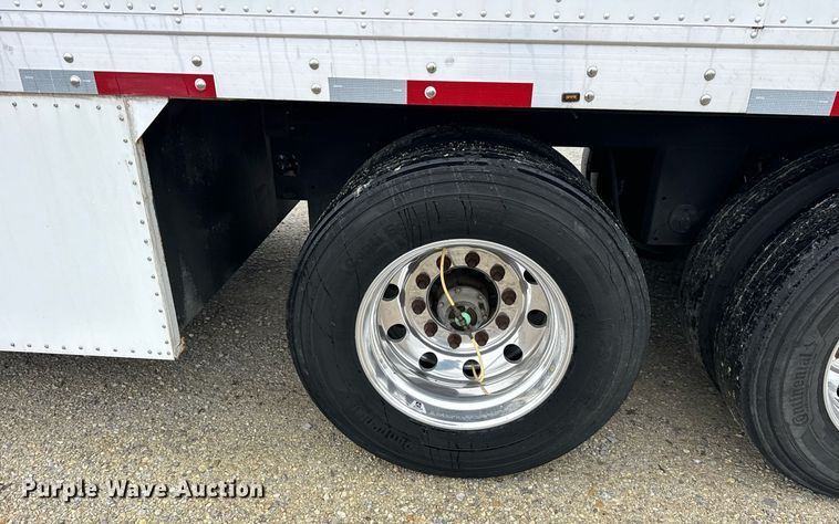 image for item DT2237 2021 Kentucky Trailer  dry van trailer