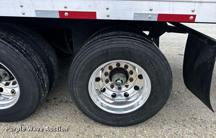 image for item DT2237 2021 Kentucky Trailer  dry van trailer