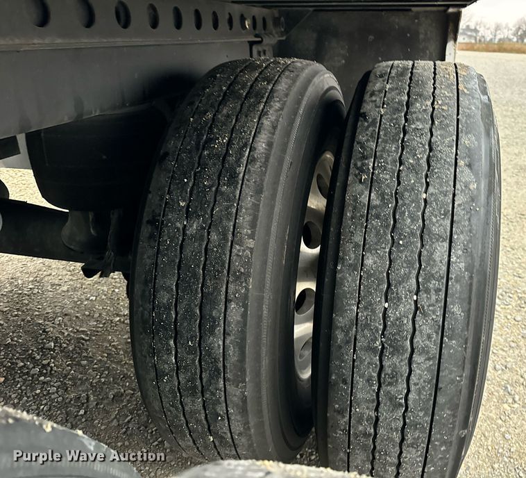 image for item DT2237 2021 Kentucky Trailer  dry van trailer