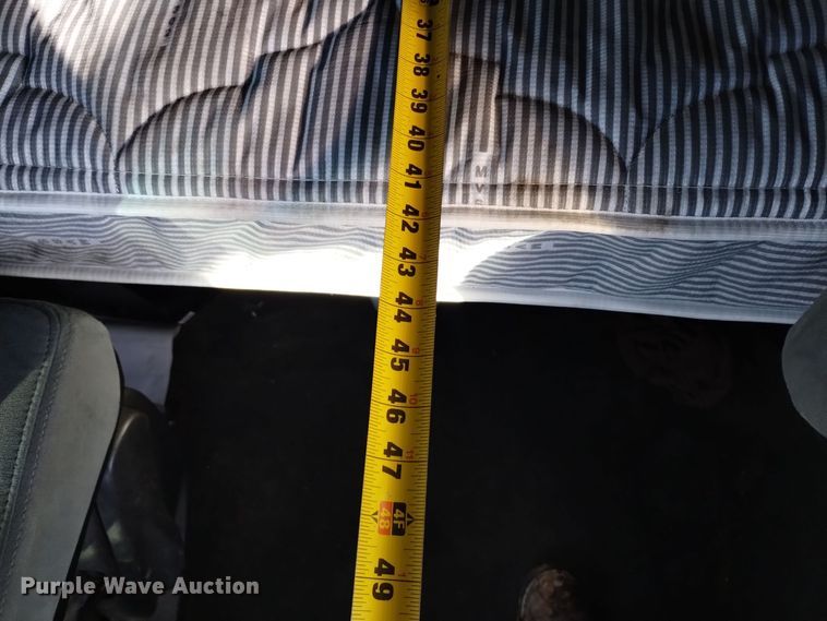 image for item DT2244 2016 Kenworth T680 semi truck