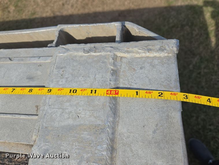 image for item DT5375 1997 Ravens flatbed trailer