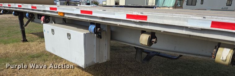 image for item DT5375 1997 Ravens flatbed trailer