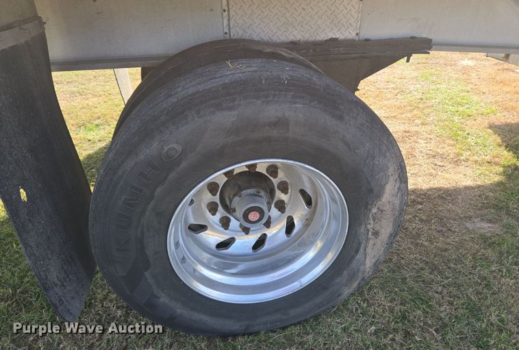 image for item DT5375 1997 Ravens flatbed trailer