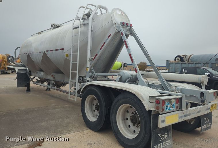 image for item DT6520 1999 Fruehauf HAB-HT2-J1000X3 pneumatic dry bulk trailer