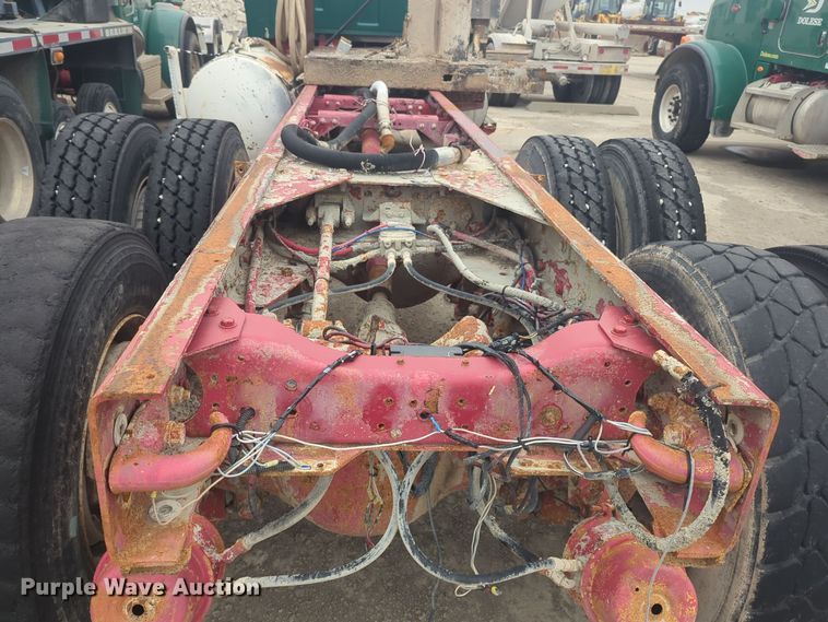 image for item DT6593 2002 Sterling truck cab and chassis