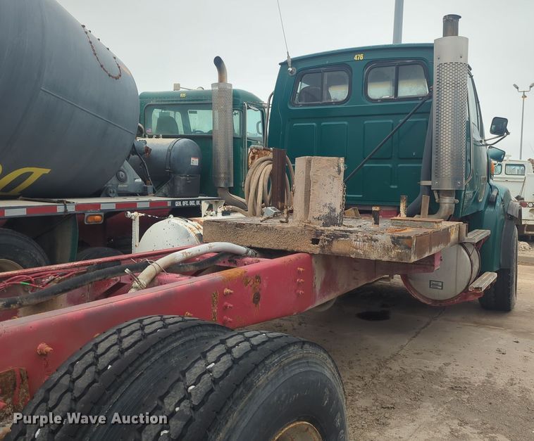 image for item DT6593 2002 Sterling truck cab and chassis