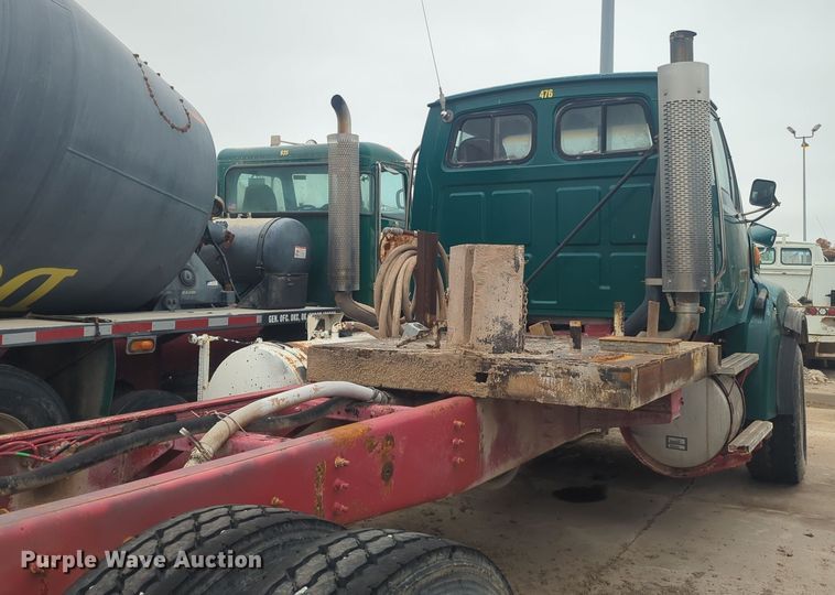 image for item DT6593 2002 Sterling truck cab and chassis