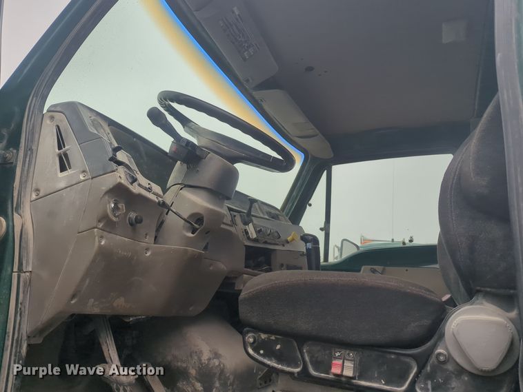 image for item DT6593 2002 Sterling truck cab and chassis