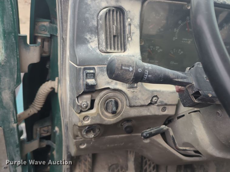 image for item DT6593 2002 Sterling truck cab and chassis