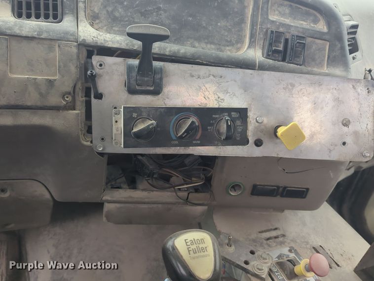 image for item DT6593 2002 Sterling truck cab and chassis