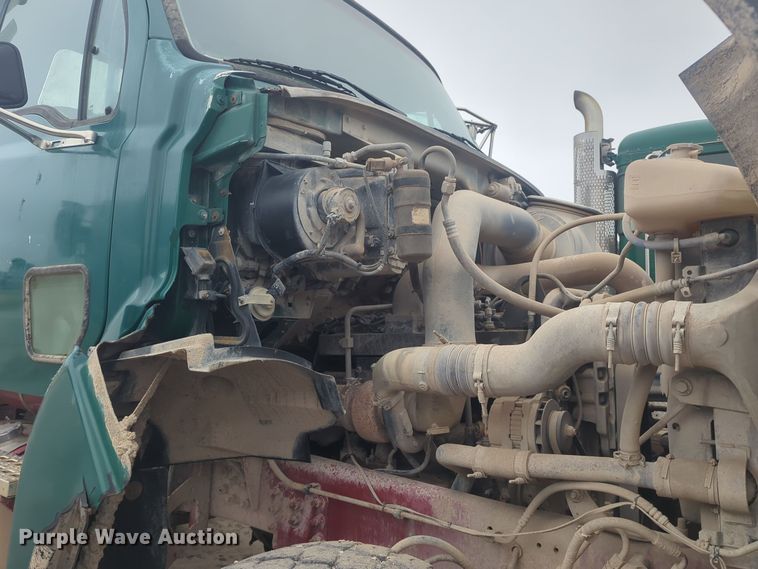 image for item DT6593 2002 Sterling truck cab and chassis