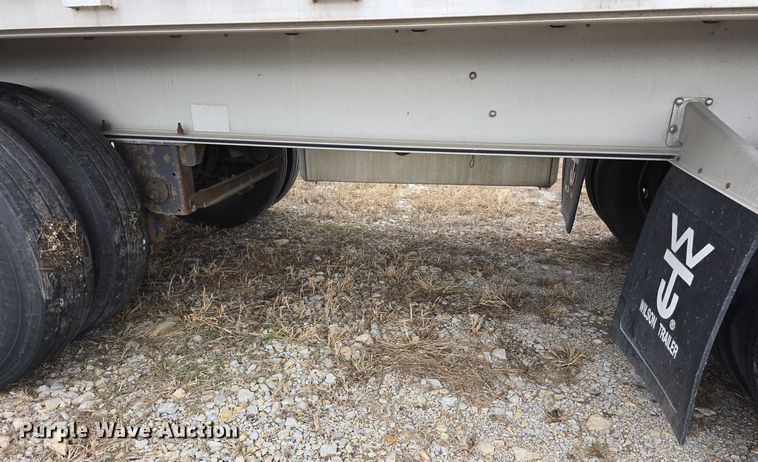 image for item DV0003 2014 Wilson AF-1080 flatbed trailer