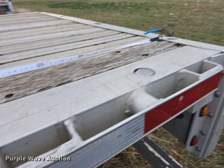 image for item DV0003 2014 Wilson AF-1080 flatbed trailer