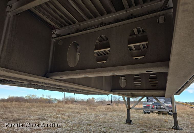 image for item DV0003 2014 Wilson AF-1080 flatbed trailer