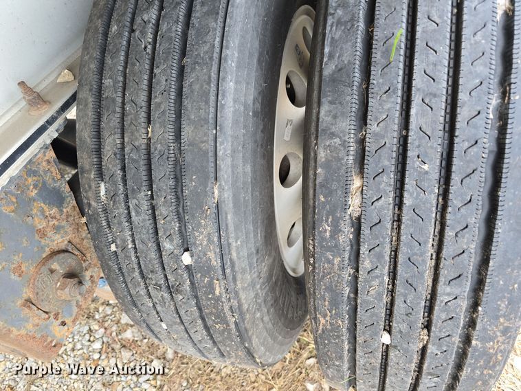 image for item DV0003 2014 Wilson AF-1080 flatbed trailer