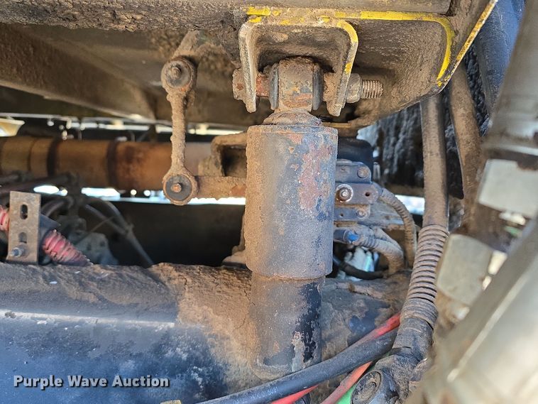 image for item DV0092 2006 Freightliner Columbia semi truck