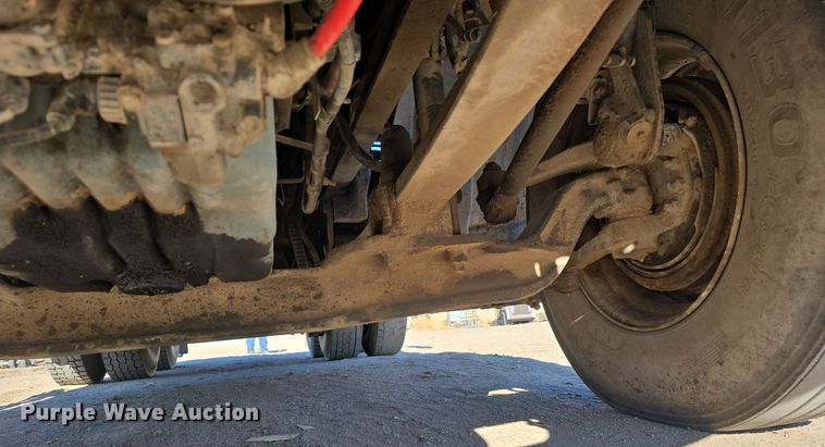 image for item DV0092 2006 Freightliner Columbia semi truck