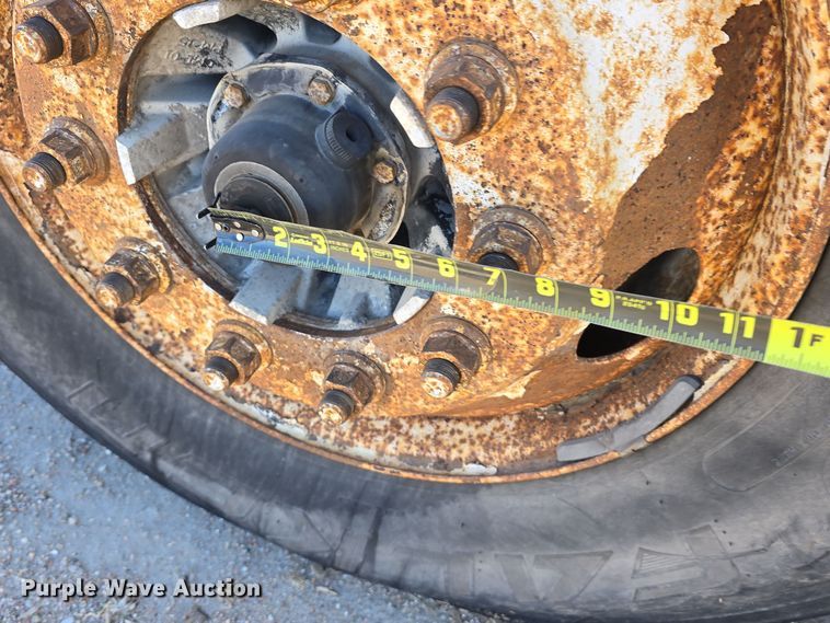 image for item DV0092 2006 Freightliner Columbia semi truck