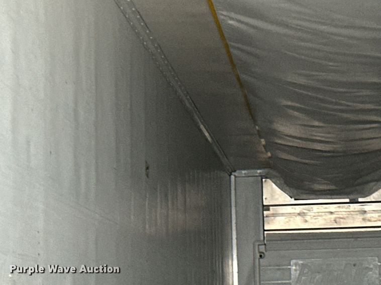 image for item DV0537 2017 Great Dane refrigerated van trailer