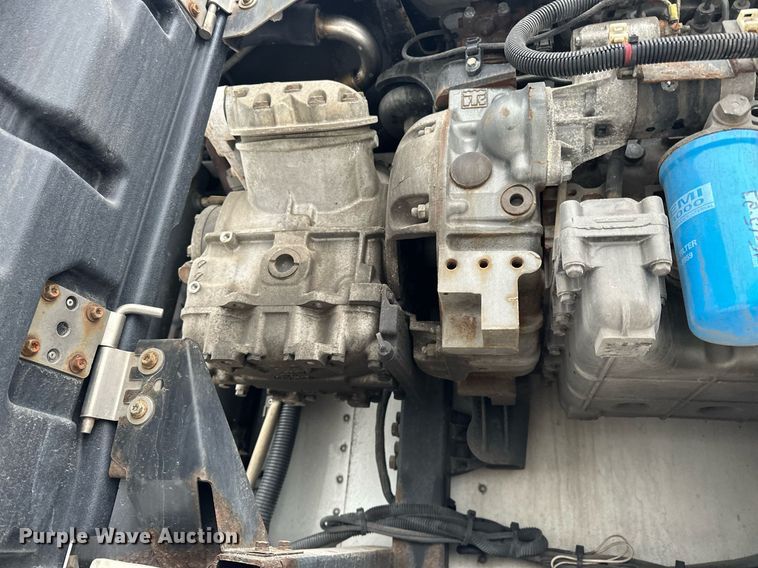 image for item DV0537 2017 Great Dane refrigerated van trailer