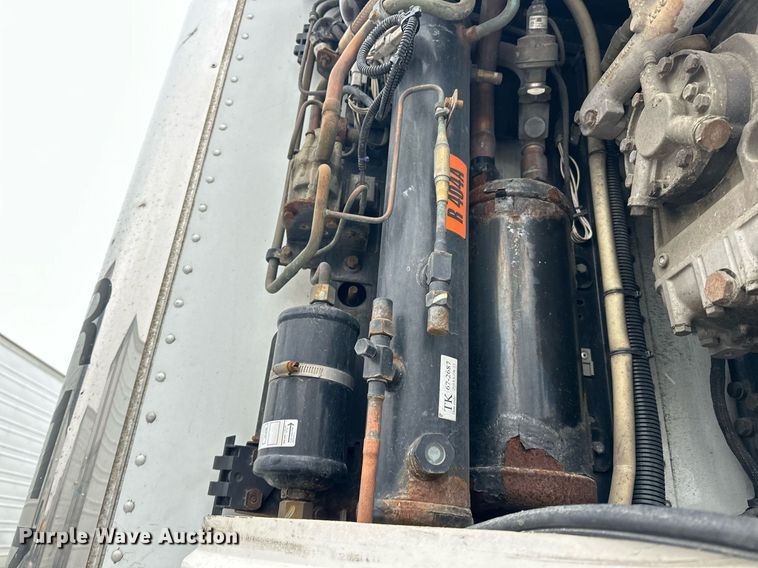 image for item DV0537 2017 Great Dane refrigerated van trailer