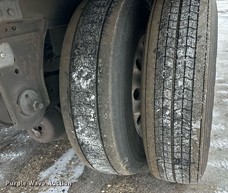 image for item DV0537 2017 Great Dane refrigerated van trailer