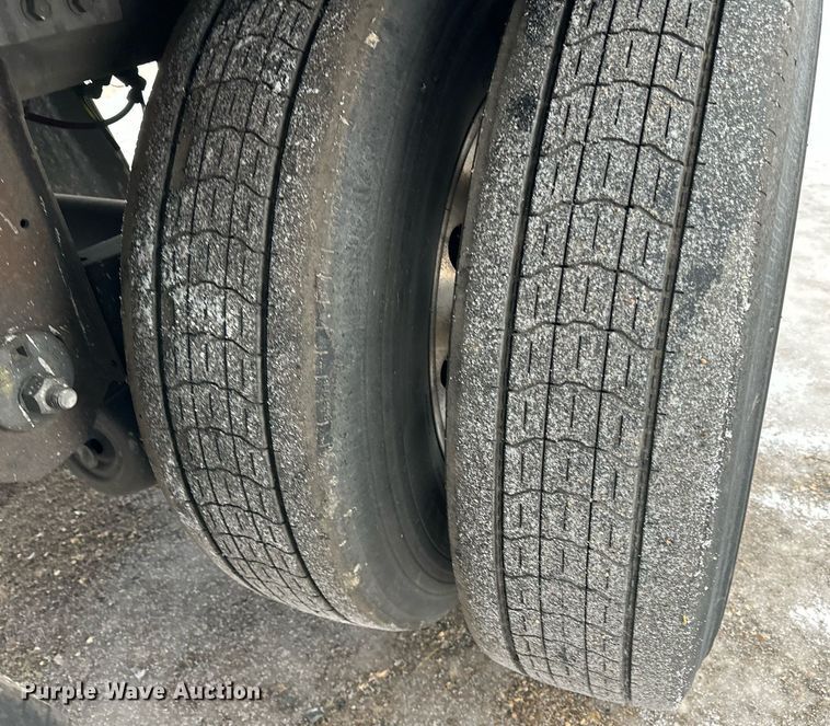 image for item DV0537 2017 Great Dane refrigerated van trailer