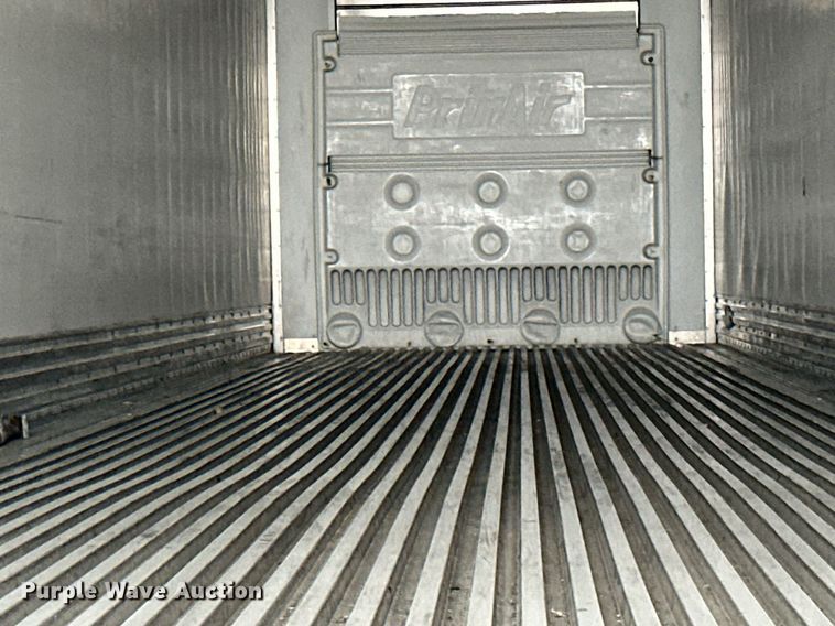 image for item DV0538 2016 Great Dane refrigerated van trailer