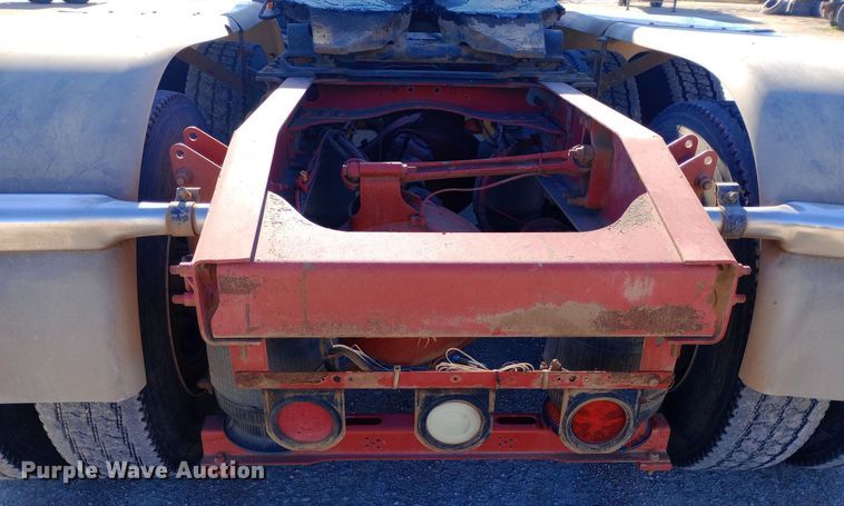 image for item DW0901 2006 Mack CXN613 Vision  semi truck