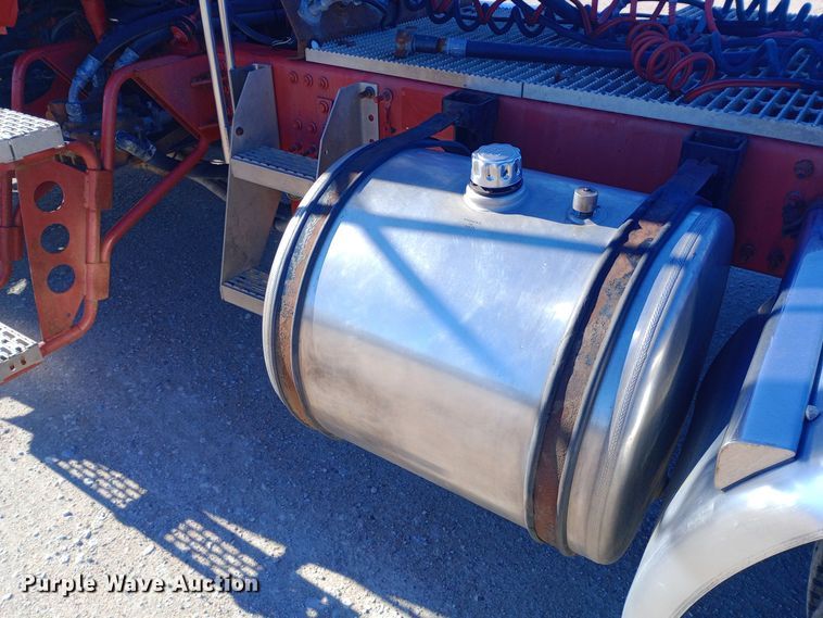 image for item DW0901 2006 Mack CXN613 Vision  semi truck