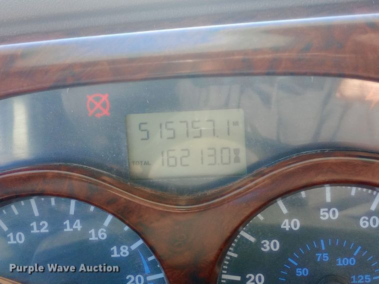 image for item DW0901 2006 Mack CXN613 Vision  semi truck