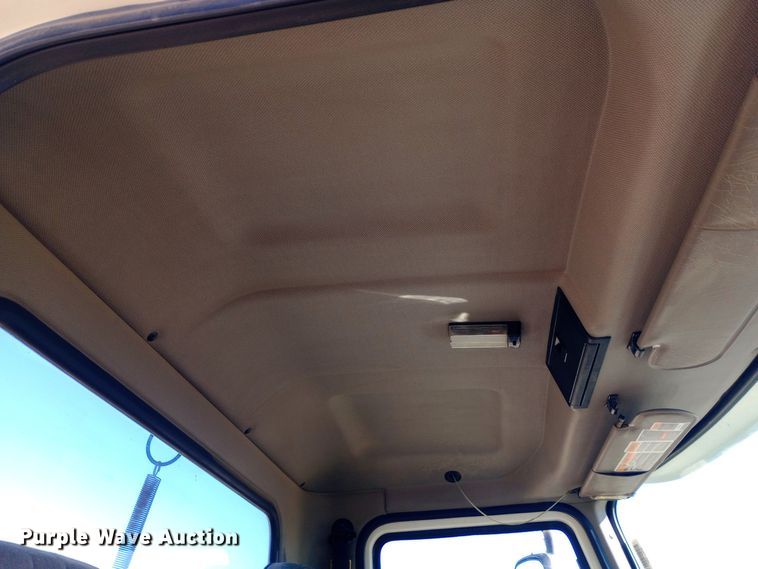 image for item DW0901 2006 Mack CXN613 Vision  semi truck