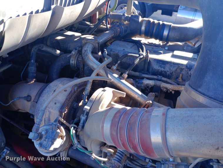 image for item DW0901 2006 Mack CXN613 Vision  semi truck