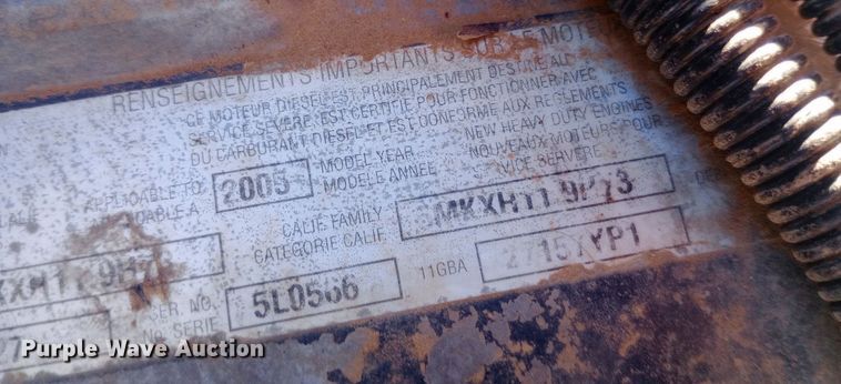 image for item DW0901 2006 Mack CXN613 Vision  semi truck