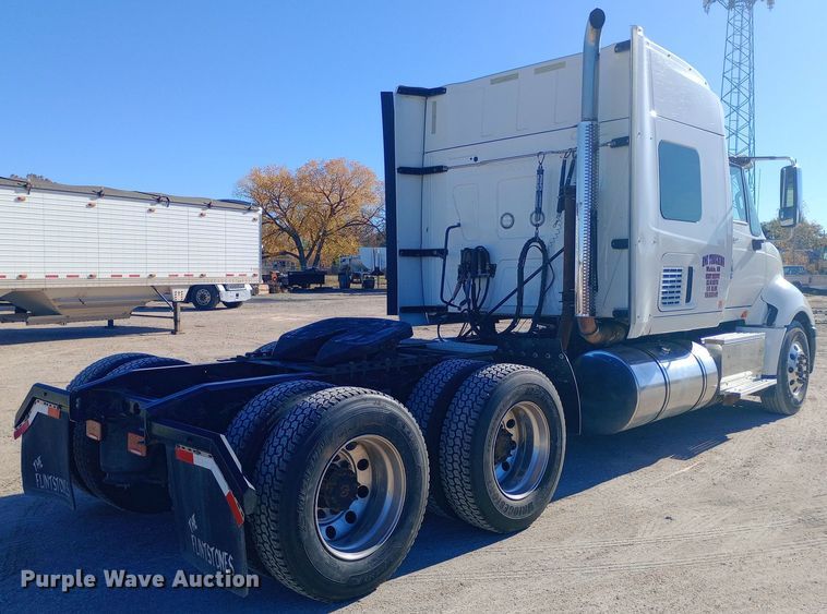 image for item DW0903 2014 International ProStar Plus semi truck