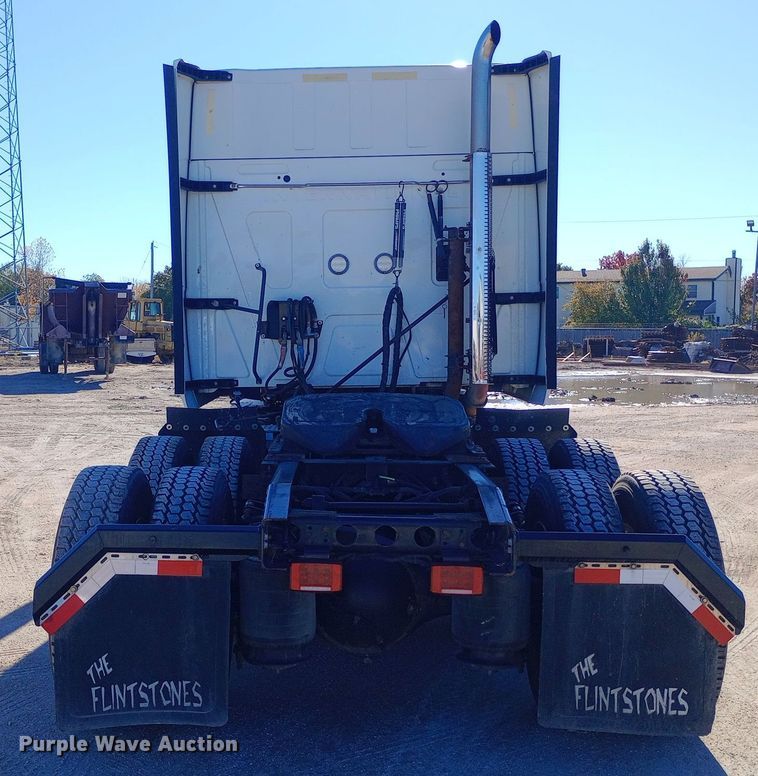 image for item DW0903 2014 International ProStar Plus semi truck