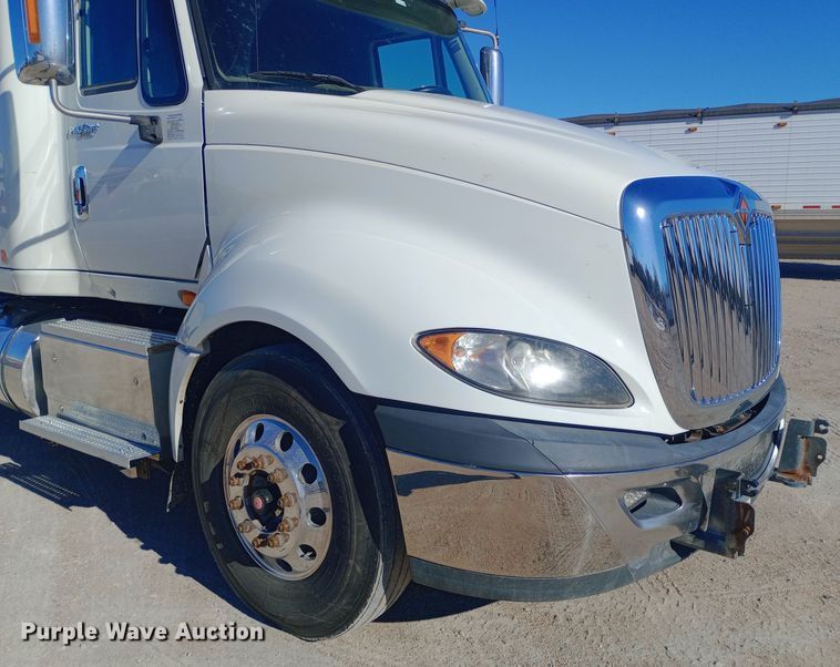 image for item DW0903 2014 International ProStar Plus semi truck