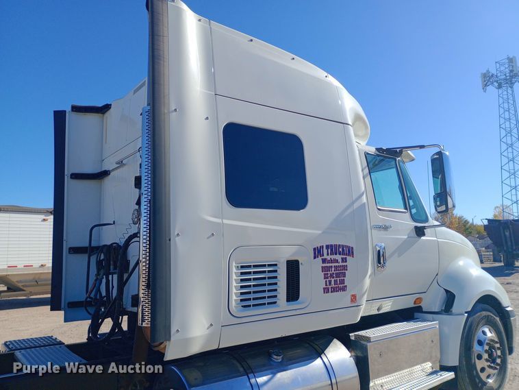 image for item DW0903 2014 International ProStar Plus semi truck