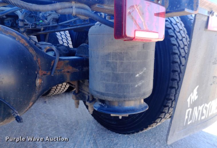 image for item DW0903 2014 International ProStar Plus semi truck