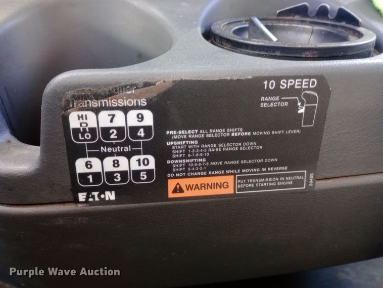 image for item DW0903 2014 International ProStar Plus semi truck