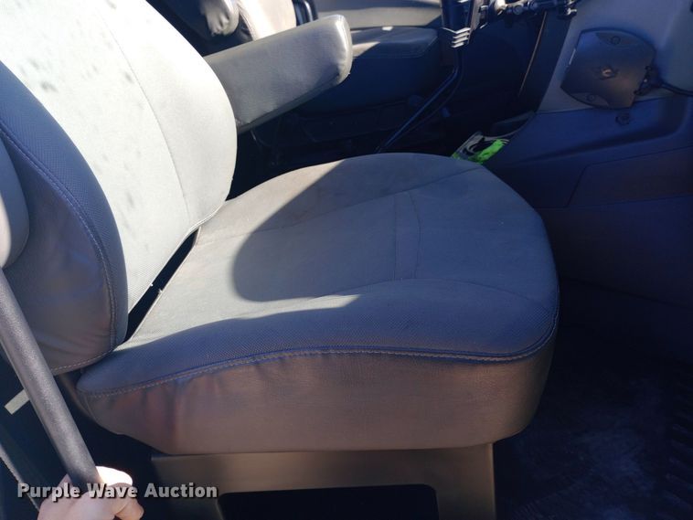 image for item DW0903 2014 International ProStar Plus semi truck