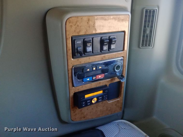 image for item DW0903 2014 International ProStar Plus semi truck