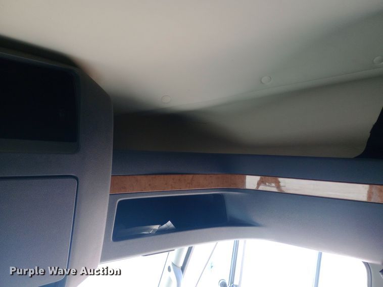 image for item DW0903 2014 International ProStar Plus semi truck