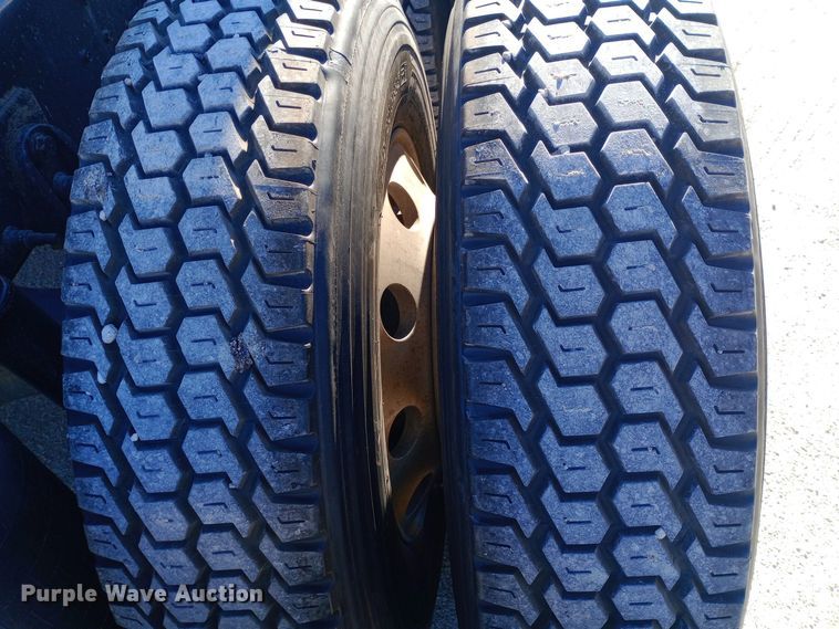 image for item DW0903 2014 International ProStar Plus semi truck