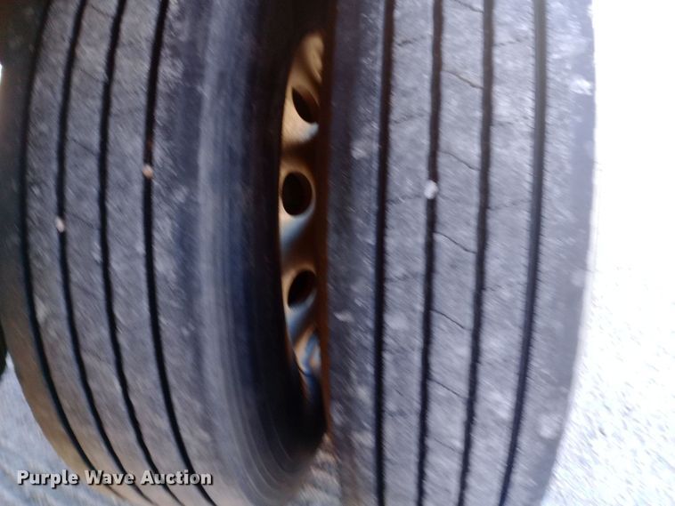 image for item DW0904 2013 Timpte Super Hopper grain trailer