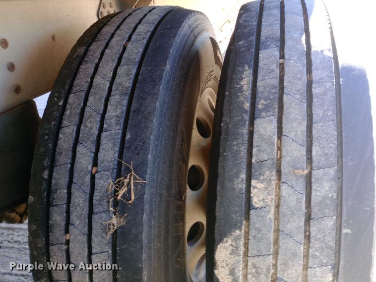 image for item DW0904 2013 Timpte Super Hopper grain trailer