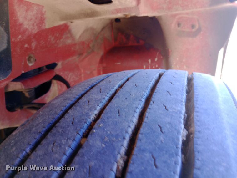 image for item DW0905 2006 International 9200 semi truck