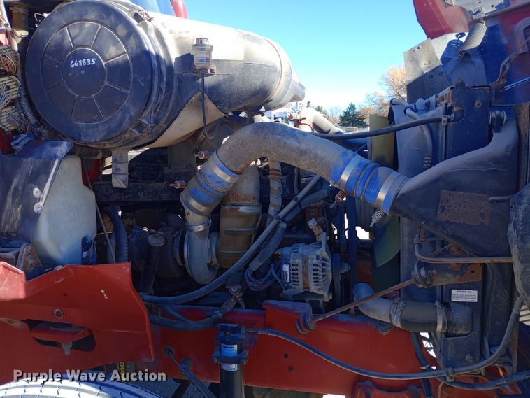 image for item DW0909 2003 International 9200i semi truck