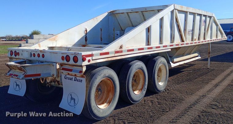 image for item DW0933 1987 Bottom dump trailer